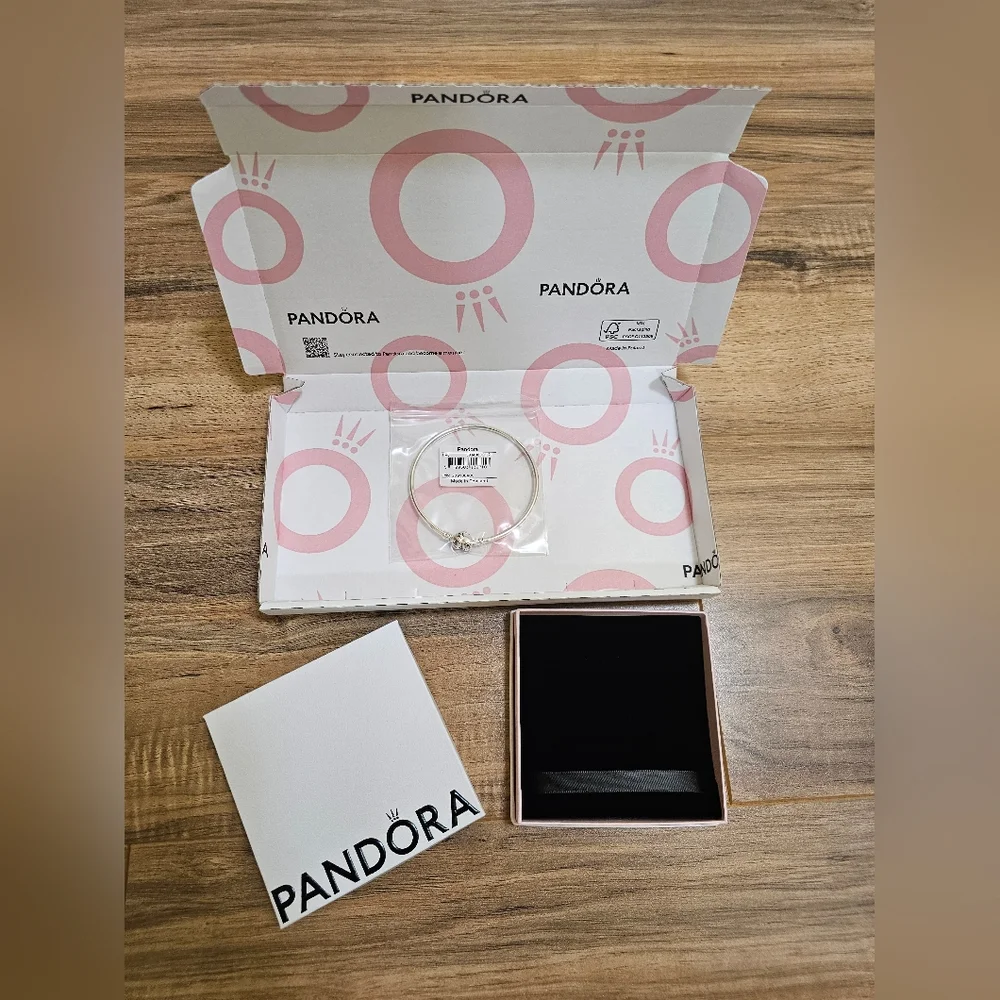 New Pandora Celestial Heart Clasp Bangle - Picture 7 of 10